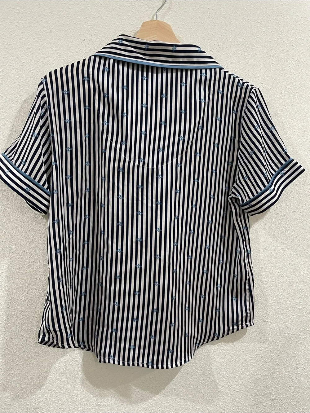 Room Service Matching Pajama Set Blue Pinstripe Bees Size Small
